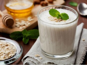 Un yogurt descremado acompañado de