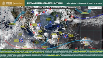 Mapa satelital de Norteamérica con sistemas meteorológicos sobre México. Muestra nubes, monzón, ondas tropicales, corrientes y zonas de baja presión