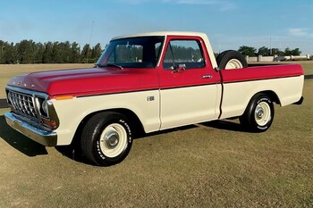 Producida hasta 1992, la F-100