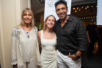 Virginia Elizalde, Violeta Sarkany y