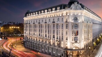 El lujoso hotel Palace ya