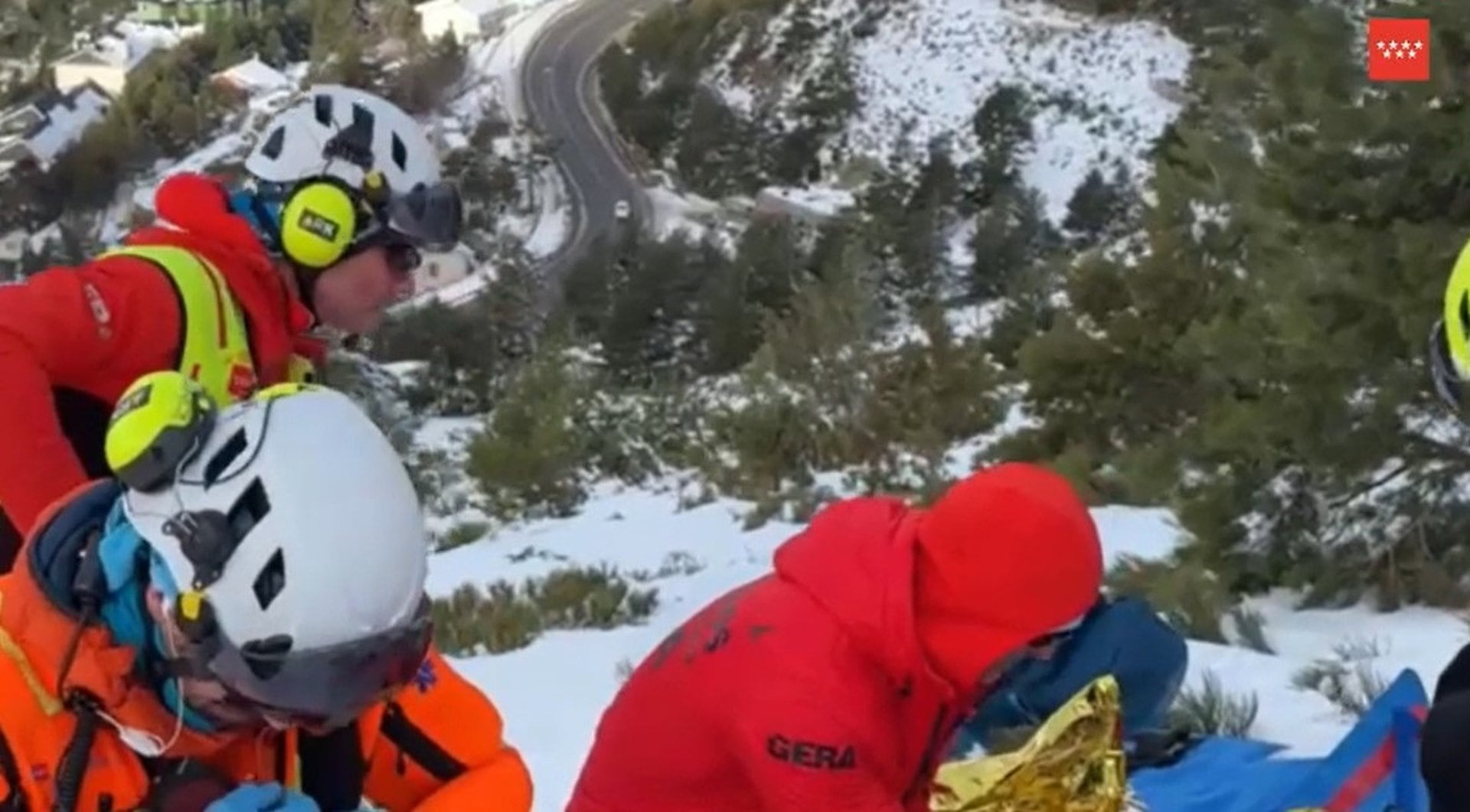 Rescatada una mujer en el Puerto de Navacerrada tras sufrir fractura de tibia y peroné