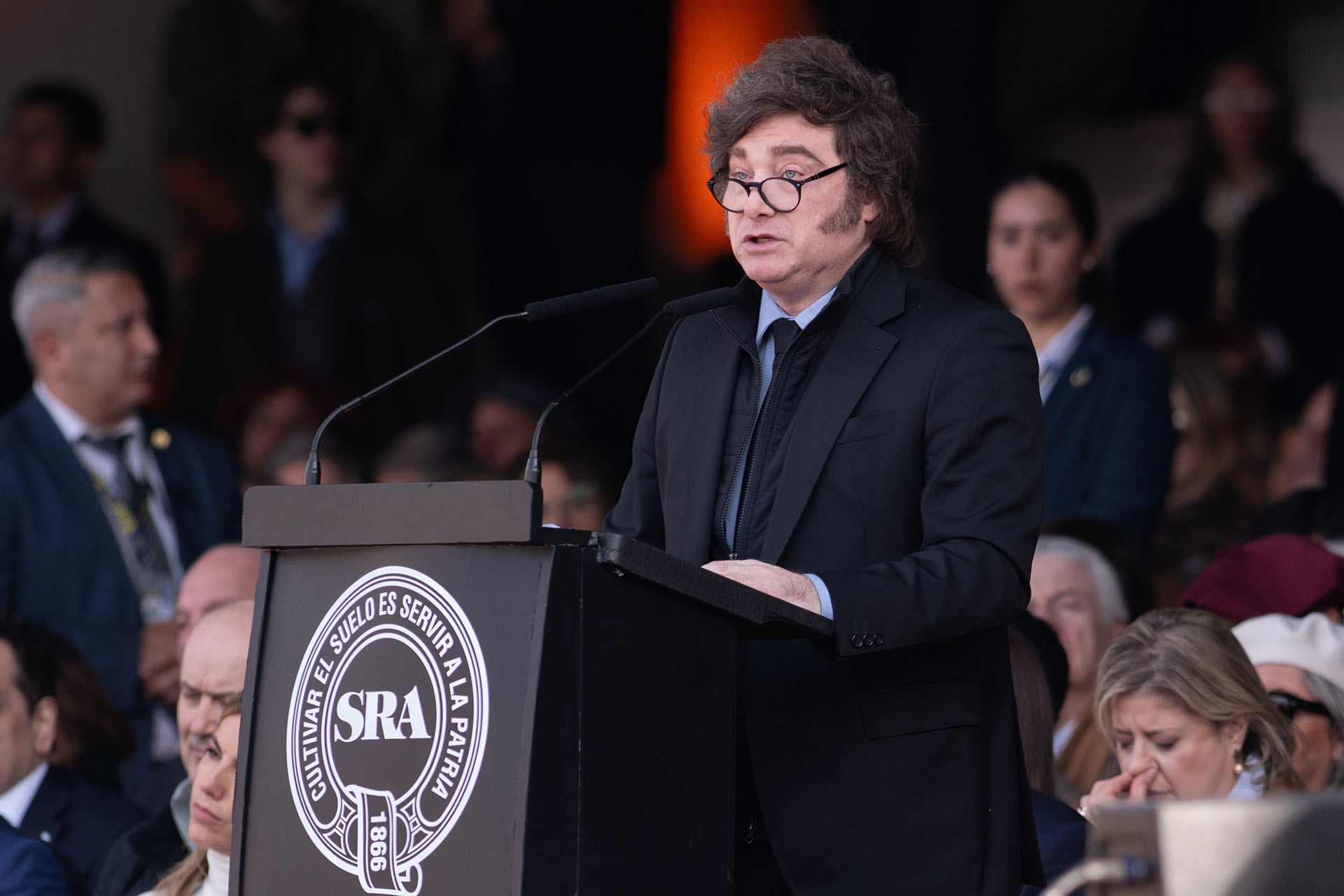 Javier Milei pronuncia un discurso en el acto público de la Sociedad Rural Argentina realizado en el predio de La Rural.
