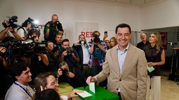 Última hora de las elecciones en Andalucía: la participación a las 11:30 horas es del 15%, medio punto menos que en 2022