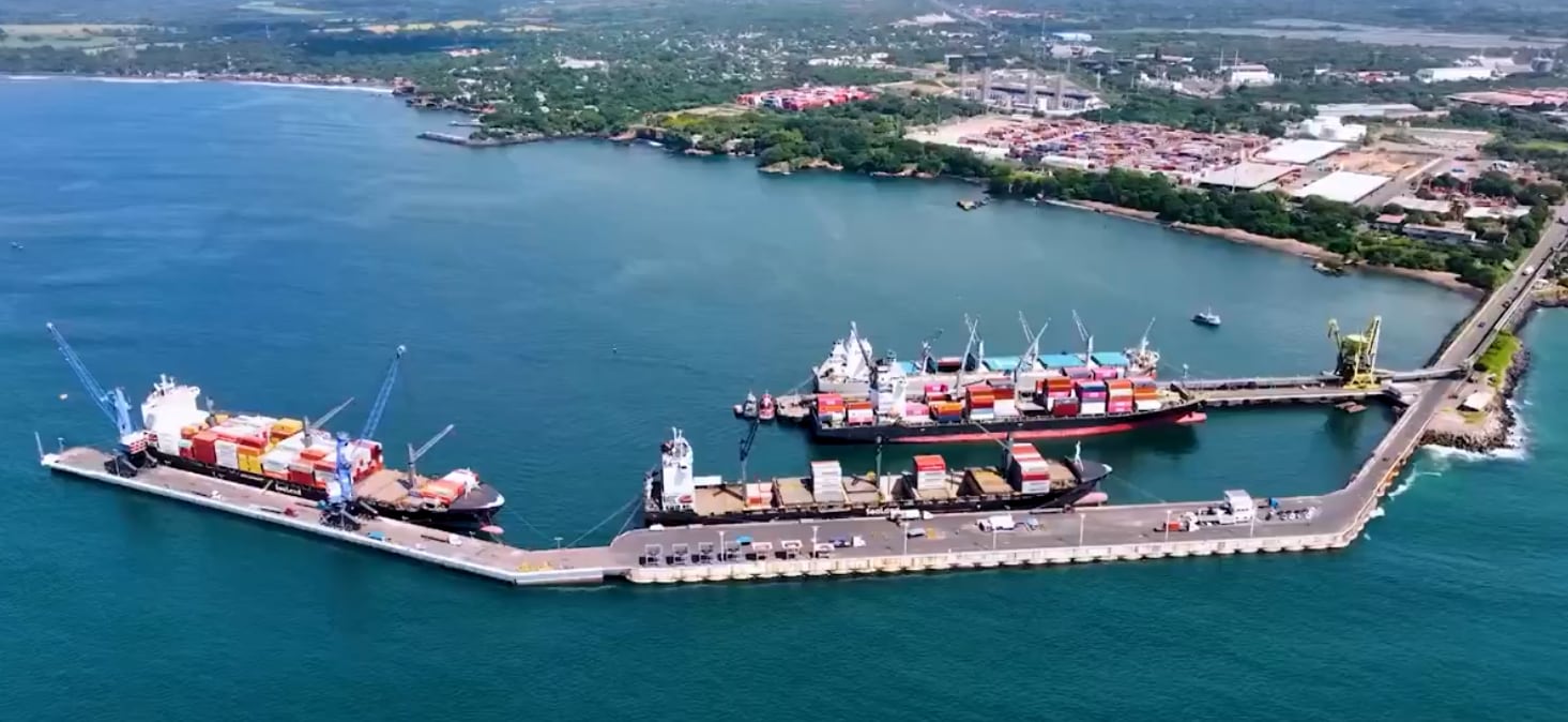 Continúan los procesos de modernización en el puerto de Acajutla y La Unión. (Foto cortesía Noticiero El salvador).