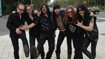 La banda española se presentará en el Anfiteatro del Parque de la Exposición con su gira “La Noche de las Brujas”.