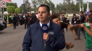 Aficionados se agarran a golpes durante enlace televisivo tras la inauguración del Mundial 2026