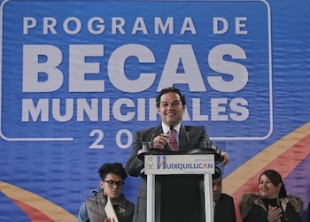 Enrique Vargas del Villar también es presidente municipal de Huixquilucan
