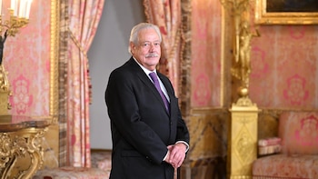 Los Reyes presiden hoy la entrega del Premio Cervantes 2025 a Gonzalo Celorio, que hablará del humor de 'El Quijote'