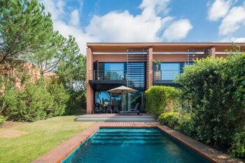 Tróia Resort, casa de José Mourinho em Portugal (TróiaResort.com).