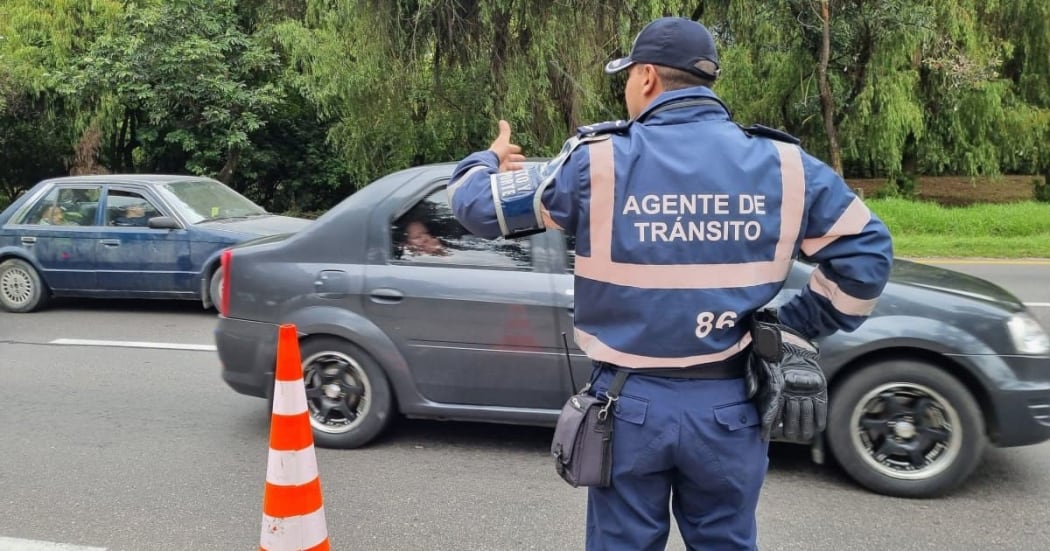 La Secretaría de Movilidad recomienda revisar Soat, revisión técnico-mecánica y kit de carretera antes de iniciar el retorno a Bogotá - crédito Secretaría de Movilidad