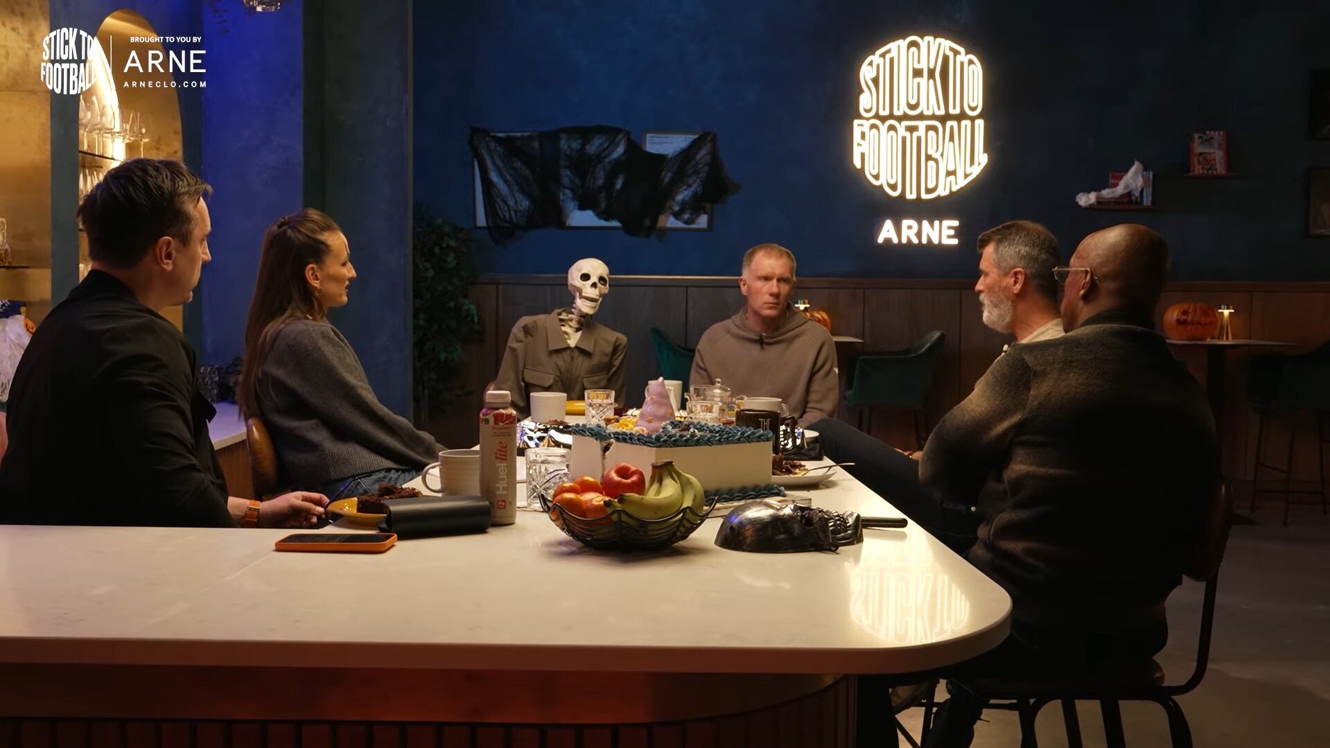 La entrevista en The Overlap muestra el lado más humano y reservado de Paul Scholes, quien valora la sencillez tras una exitosa carrera deportiva (YouTube: The Overlap)