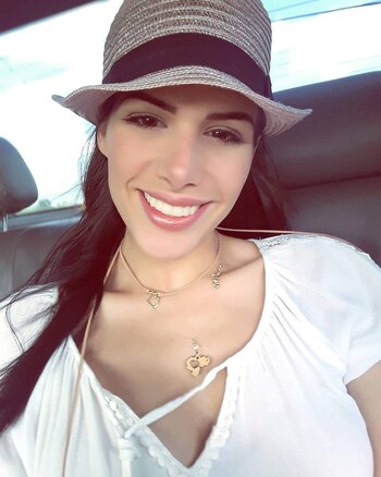 (Facebook: Marie Claire Harp)