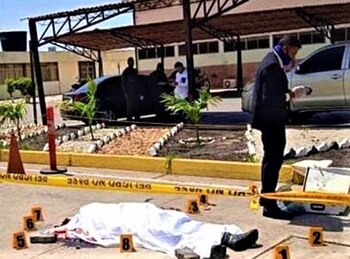 El teniente de navío Luis