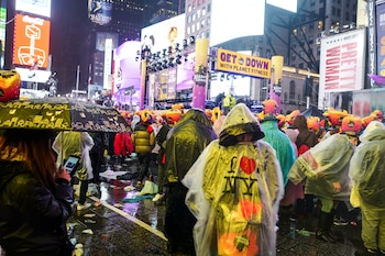 Vista de personas celebrando el año nuevo en Times Square, Nueva York, en 2018. EFE/Go Nakamura