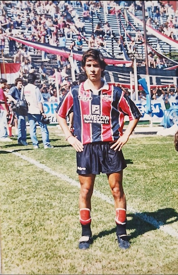 Con la casaca de Chacarita, club al que se sumó tras su paso por Boca