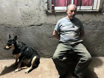 Tras matar a sus padres, Iribarren se separó de su mujer y se fue a vivir con su tía; a quien también mató y enterró en el jardín de su casa
