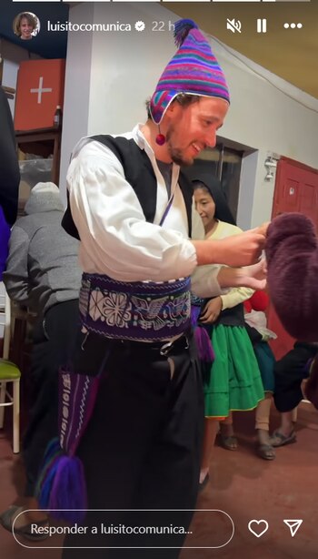 Luisito Comunica se luce bailando