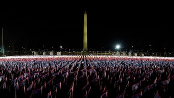 (Photo by TIMOTHY A. CLARY