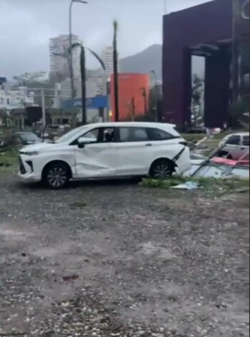 Aspectos de Acapulco tras el