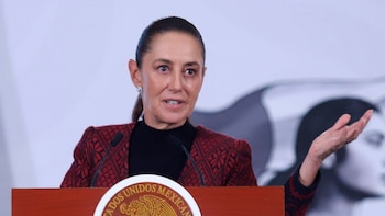 Hasta en la Sierra Tarahumara hay celulares: Sheinbaum alerta sobre adicción infantil a redes sociales