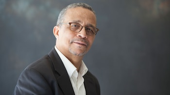 Es musulmán, peleó contra los