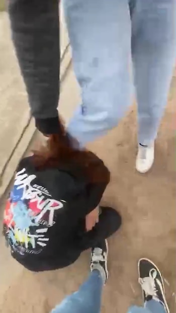 Brutal golpiza en Vedia - Tres adolescentes atacan a una nena de 14 años