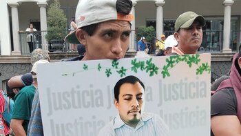 Piden capturar a los autores