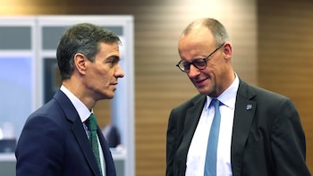 Sánchez reclama a Francia que desbloquee el proyecto del caza europeo "de una santa vez"