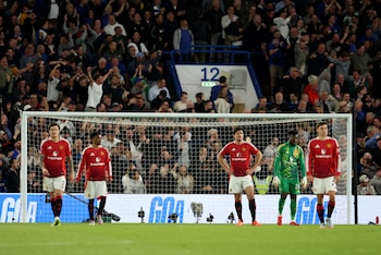 Manchester United no gana hace