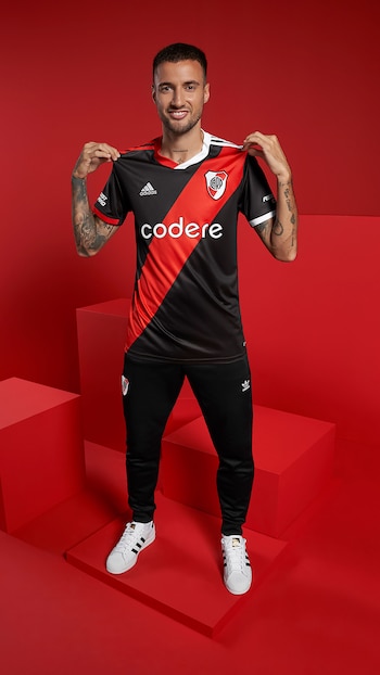 Emanuel Mammana, feliz con la