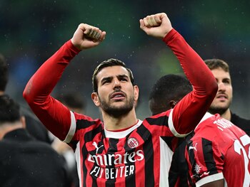 Theo Hernández llegó a ser campeón de la Serie A con el AC Milan- crédito Daniele Mascolo/ REUTERS
