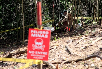 A través de un comunicado, Venezuela denunció que grupos armados irregulares, que asegura provienen de Colombia y a los que acusó de ataques contra instalaciones del Estado, han sembrado minas antipersonales en el estado de Apure. EFE/Ricardo Maldonado Rozo/Archivo