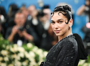 La cantante además de hablar