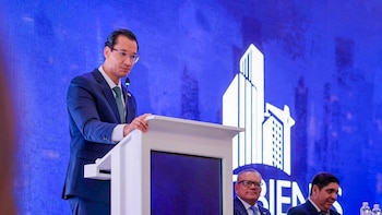 Bajo el liderazgo de Trigueros, los servicios brindados por el CNR superan proyecciones anuales y abren posibilidades para propietarios y desarrolladores. El efecto de las reformas en el sector aún deja grandes interrogantes (Foto cortesía Secretaría de Prensa de la Presidencia)