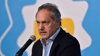 Daniel Scioli (Adrián)