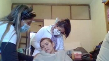 Jeanine Áñez se descompensa durante