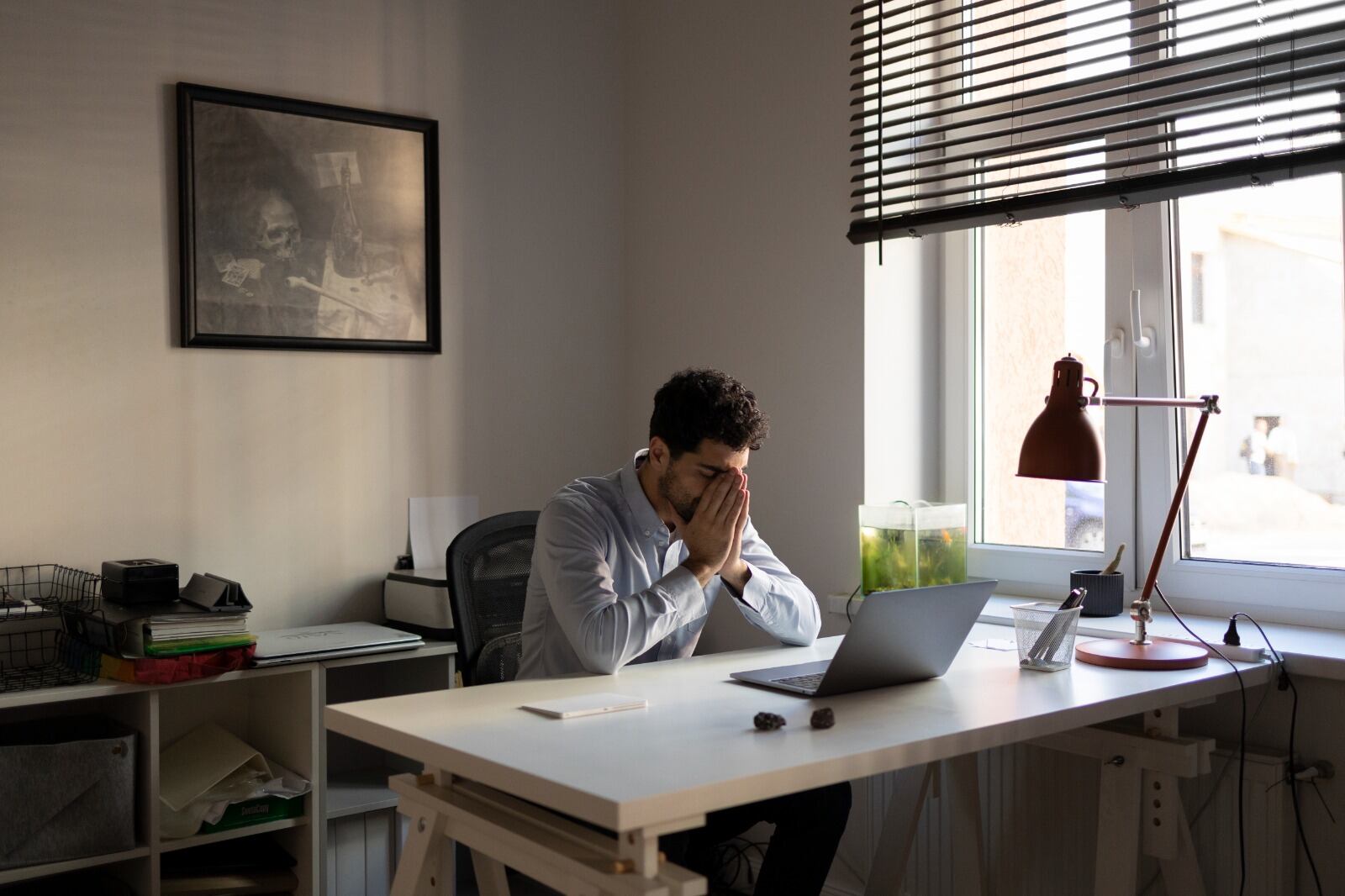 Psychology Today invita a cuestionar las exigencias externas que inciden negativamente en la salud emocional (crédito: Universidad de San Buenaventura)