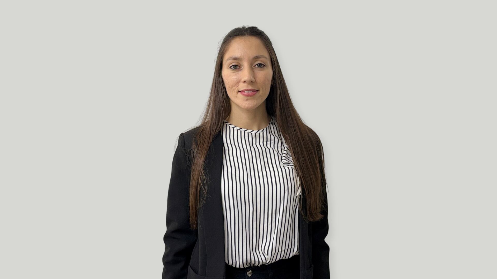 Yesica Chabin es analista de comercio internacional en una empresa distribuidora de productos para el hogar y tecnológicos (Foto: Movant Connection)