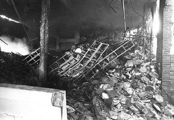 Más de 300 bomberos trabajaron