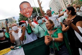 Manifestantes participan en una protesta