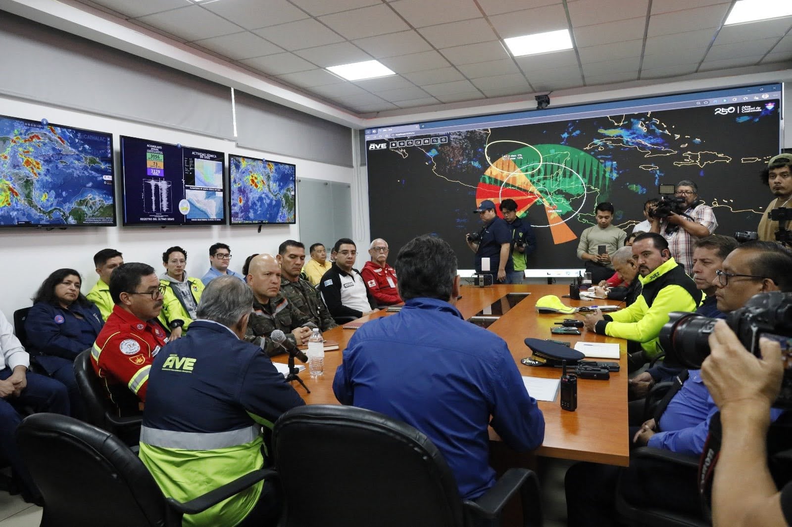 La Municipalidad de Guatemala y el Cuerpo de Bomberos Municipales mantiene monitoreo constante y apresto operativo ante las lluvias en la Ciudad de Guatemala.(Cuerpo de Bomberos Municipales de Guatemala)
