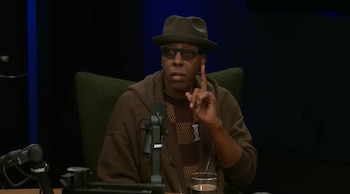 Arseinio Hall en el podcast Team Coco