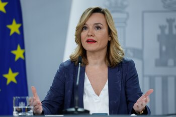 La ministra de Educación, Formación Profesional y Deportes y portavoz del Gobierno, Pilar Alegría, durante la rueda de prensa posterior a la reunión del Consejo de Ministros, este martes en el Palacio de La Moncloa.EFE/ Mariscal