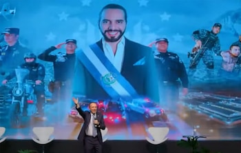 Gustavo Villatoro, El Salvador