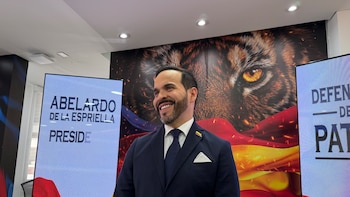 “Me están aplicando la misma de Miguel Uribe Turbay”: Abelardo de la Espriella habla sobre interceptaciones, economía y su seguridad