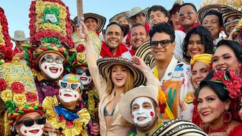 Shakira bailó y disfrutó con su gente colombiana en España