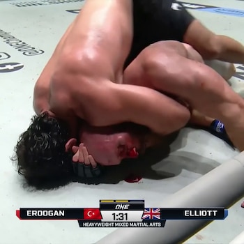 Shamil Erdogan mantiene el invicto tras enfrentarse a Paul Elliot