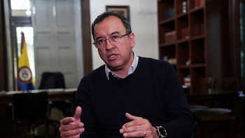 Alfonso Prada presentó su renuncia como embajador de Colombia en Francia: esto se sabe