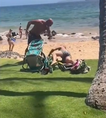 El video del incidente en Maui muestra a Kirill Basin acercándose a un grupo en la playa y lanzando amenazas antes de desafiar a otro hombre a pelear (Captura Maile Stiller-Elliott)